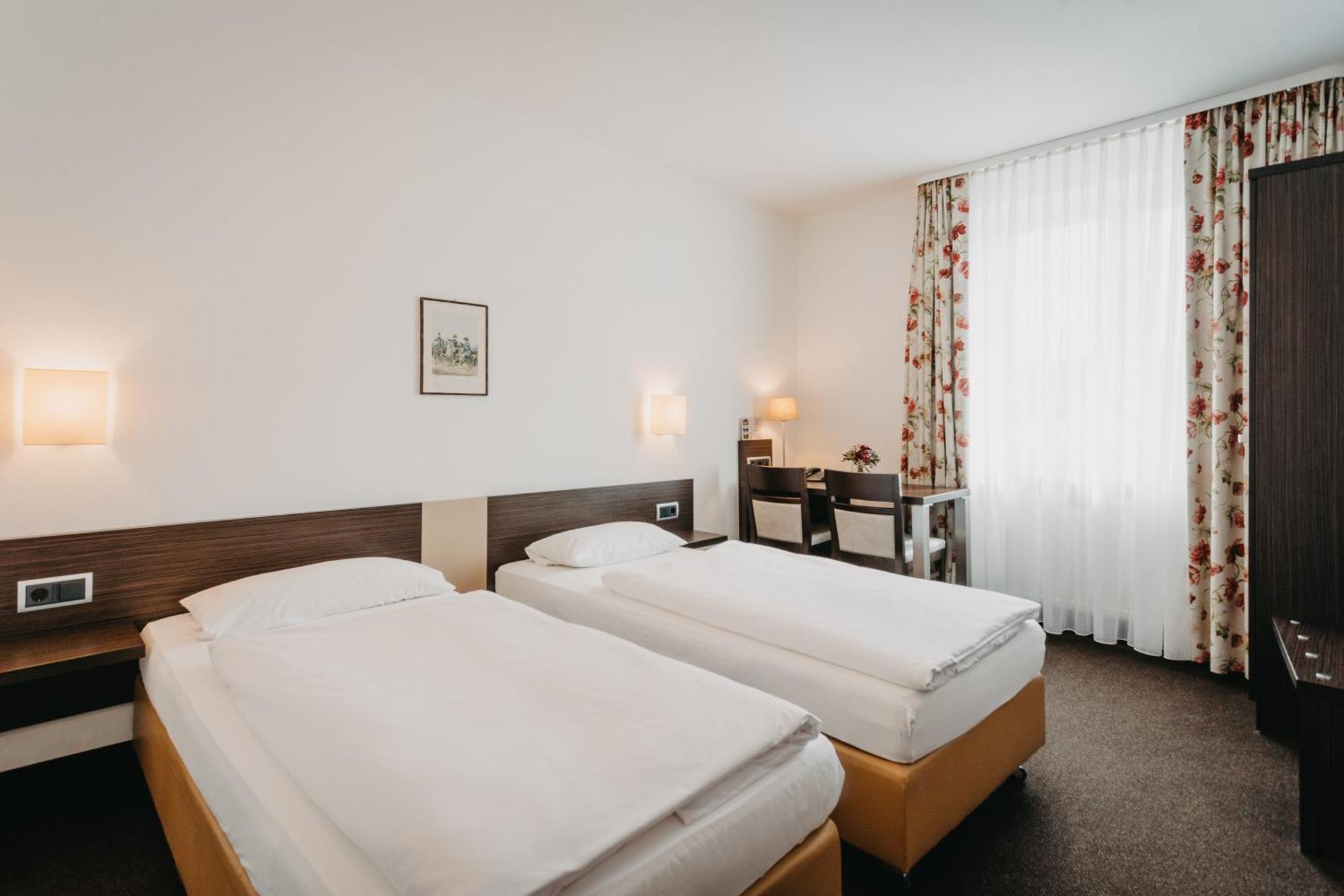 Hotel Hirschenwirt Eichstätt Exteriér fotografie